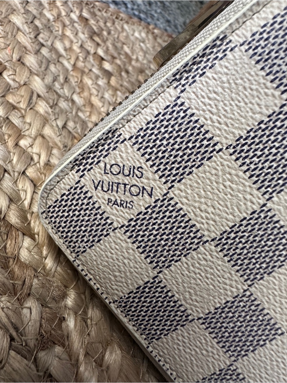Louis Vuitton Damier Azur Zippy Long Wallet - Picture 2 of 12